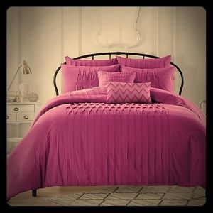 Anthology™ Sierra Duvet Cover (orchid)